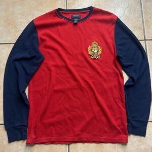 so comfy it’s a very nice vintage long sleeve Ralph Lauren